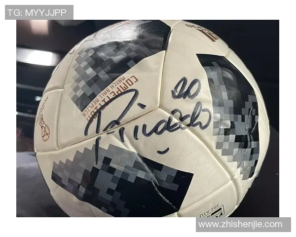 获取足球明星签名照的有效途径与技巧分享