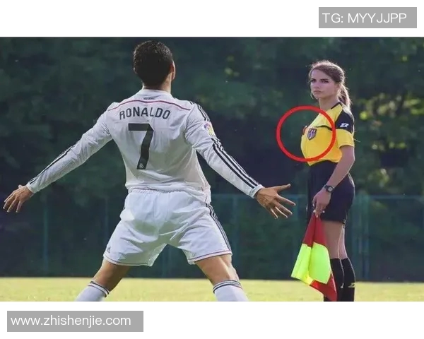 搞笑足球明星们的趣味瞬间大集合让你捧腹大笑的精彩瞬间