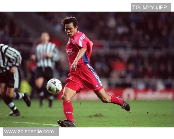 被高估的足球明星揭示背后的真实实力与市场价值的错位分析